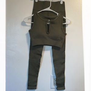 Sunzel ribbed work out set top and leggings